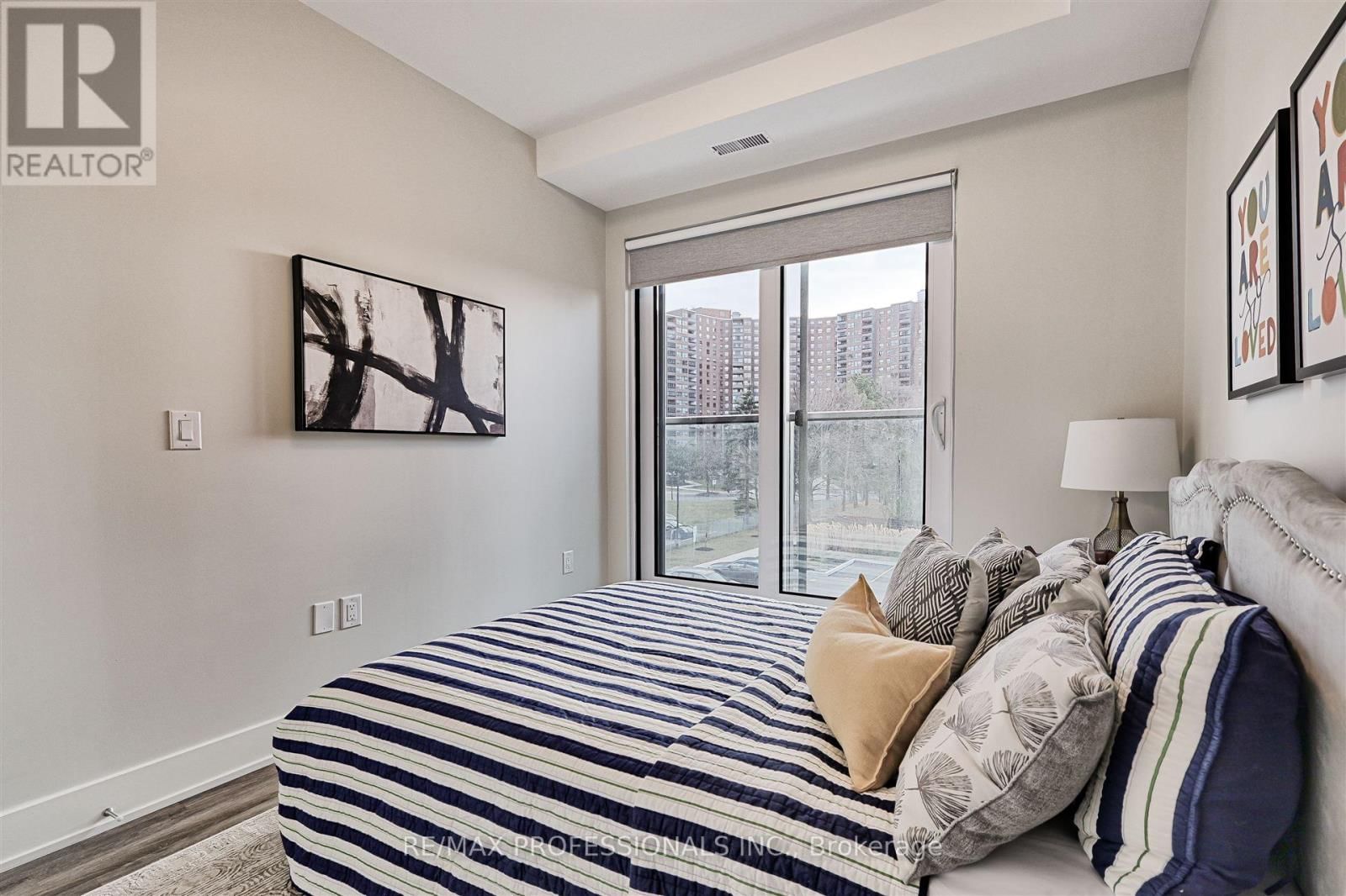 114 - 62 DIXFIELD DRIVE Image 16