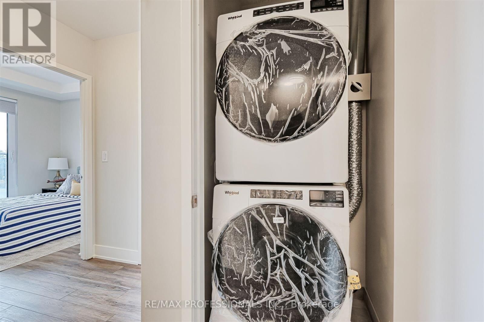 114 - 62 DIXFIELD DRIVE Image 18