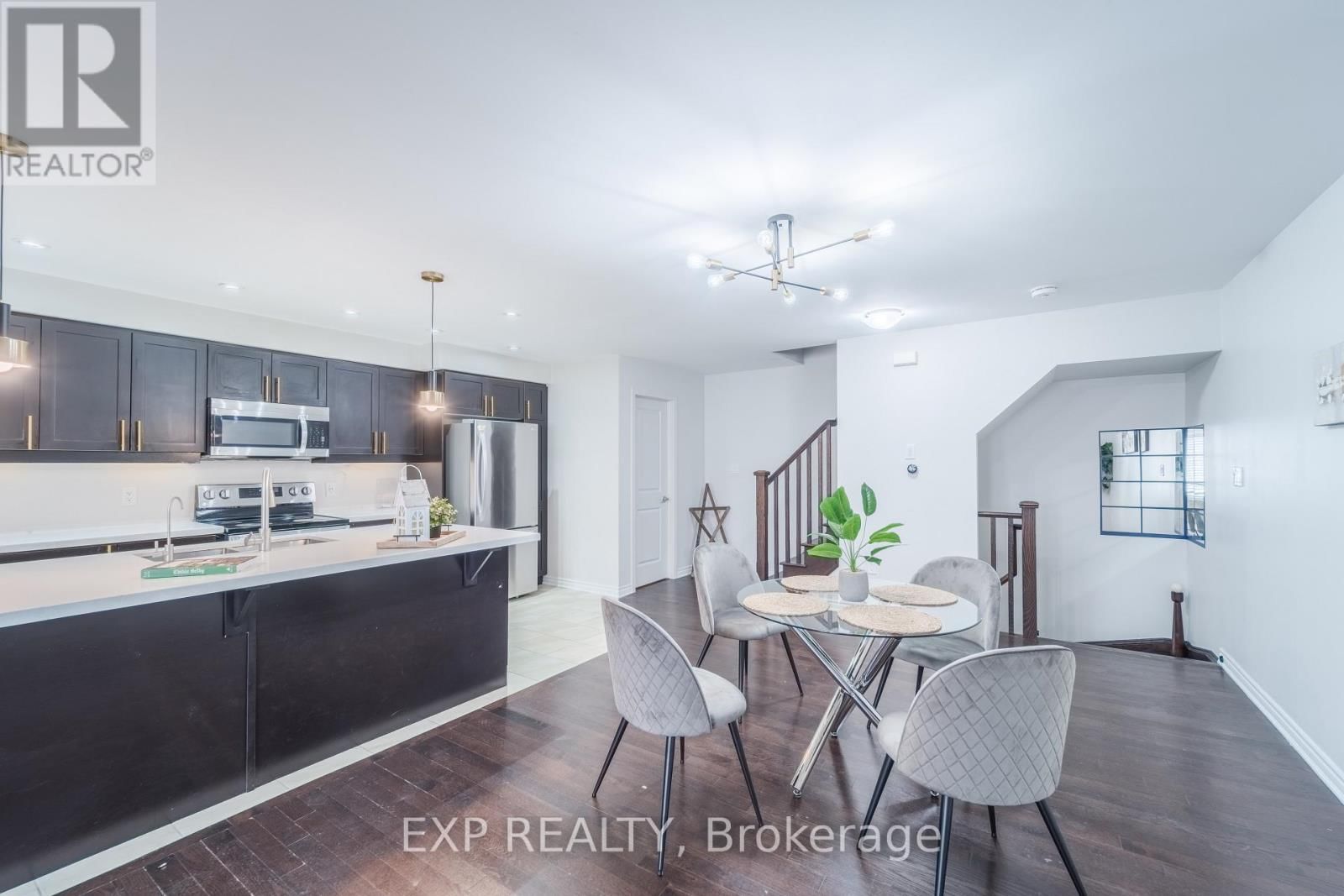 84 - 1000 ASLETON BOULEVARD Image 6