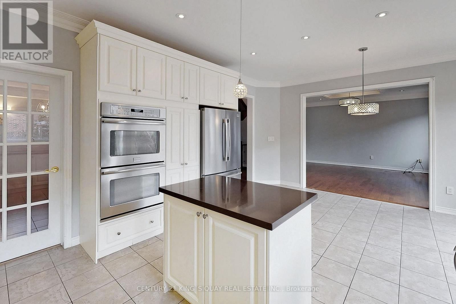 543 BRIDGEVIEW ROAD Image 12