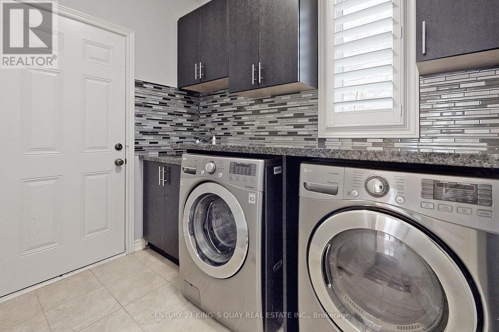 543 BRIDGEVIEW ROAD Image 15