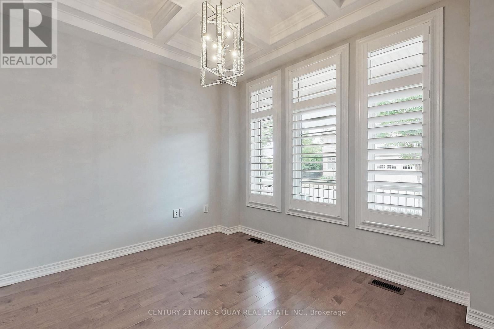 543 BRIDGEVIEW ROAD Image 2