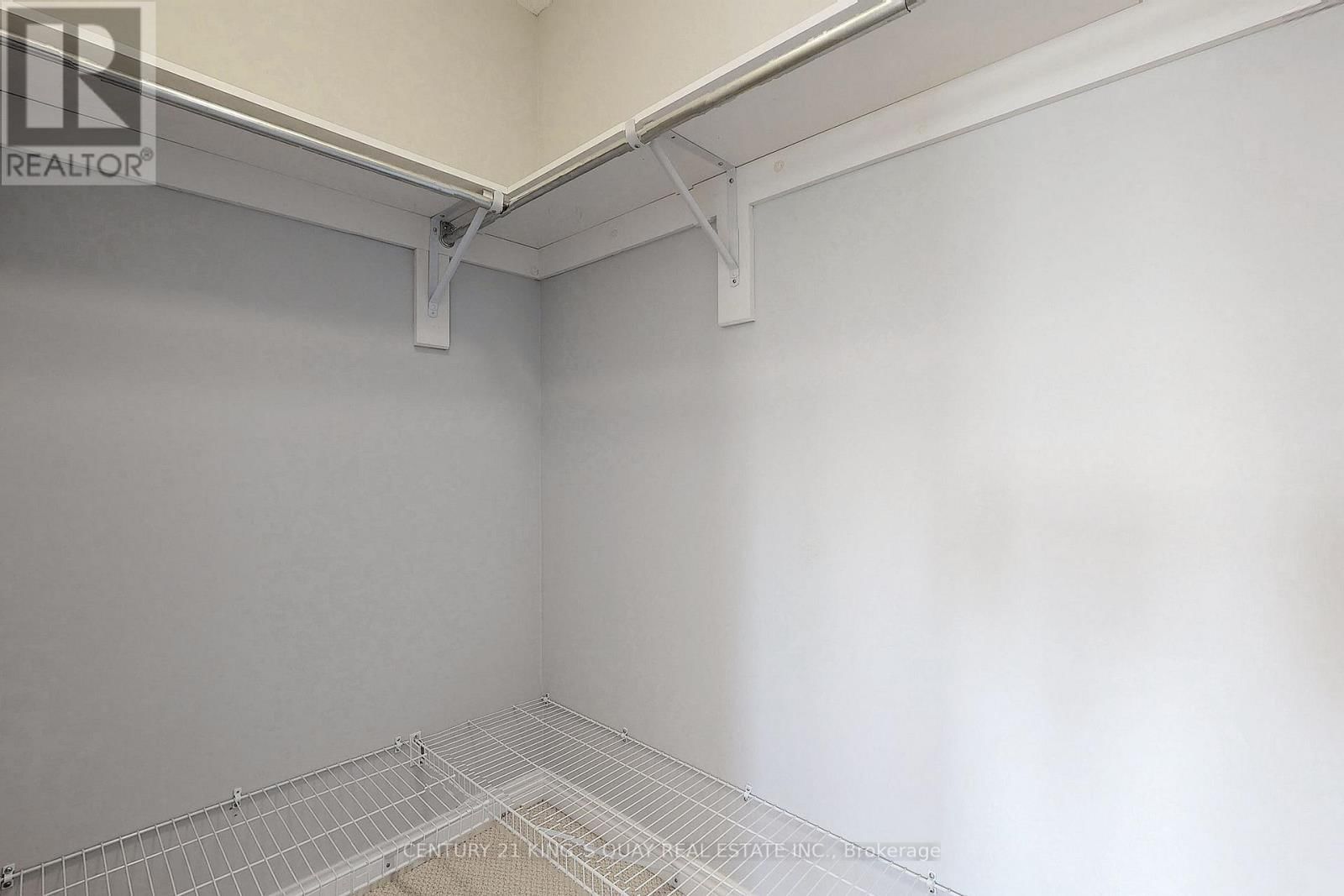 543 BRIDGEVIEW ROAD Image 25