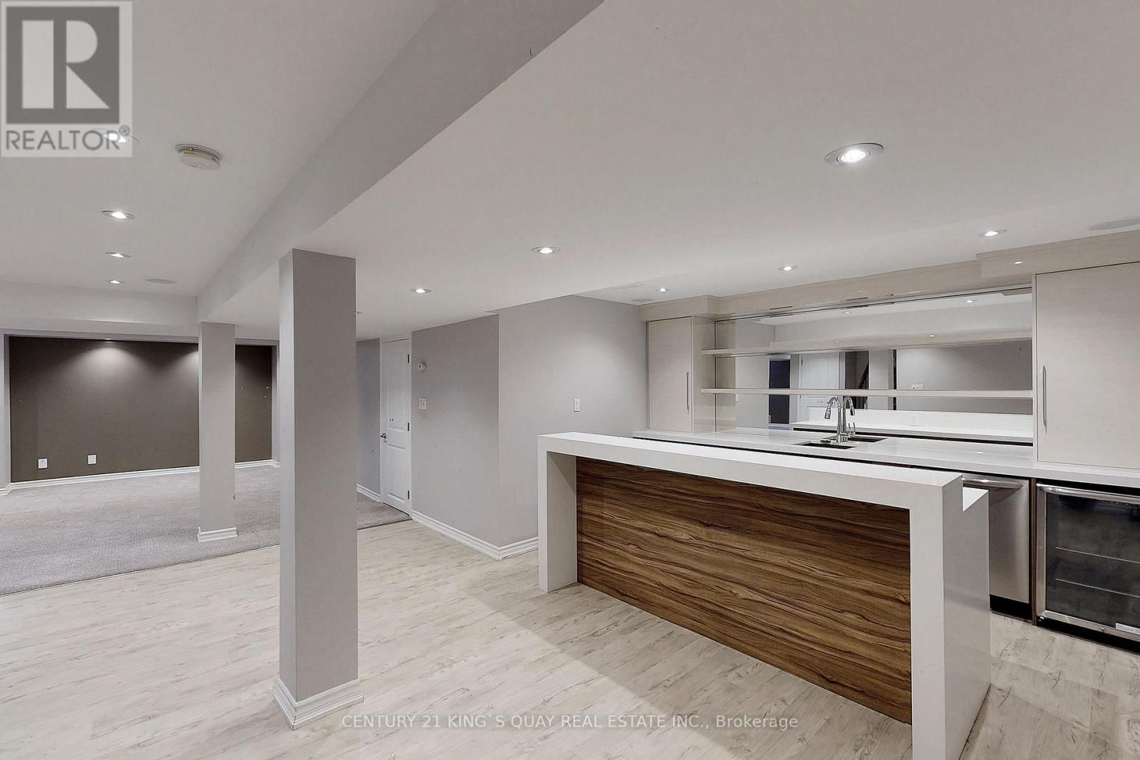 543 BRIDGEVIEW ROAD Image 38