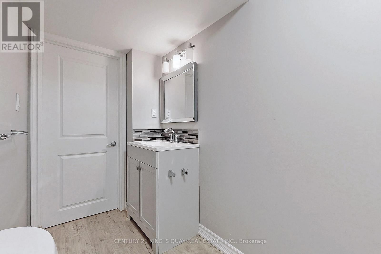 543 BRIDGEVIEW ROAD Image 45