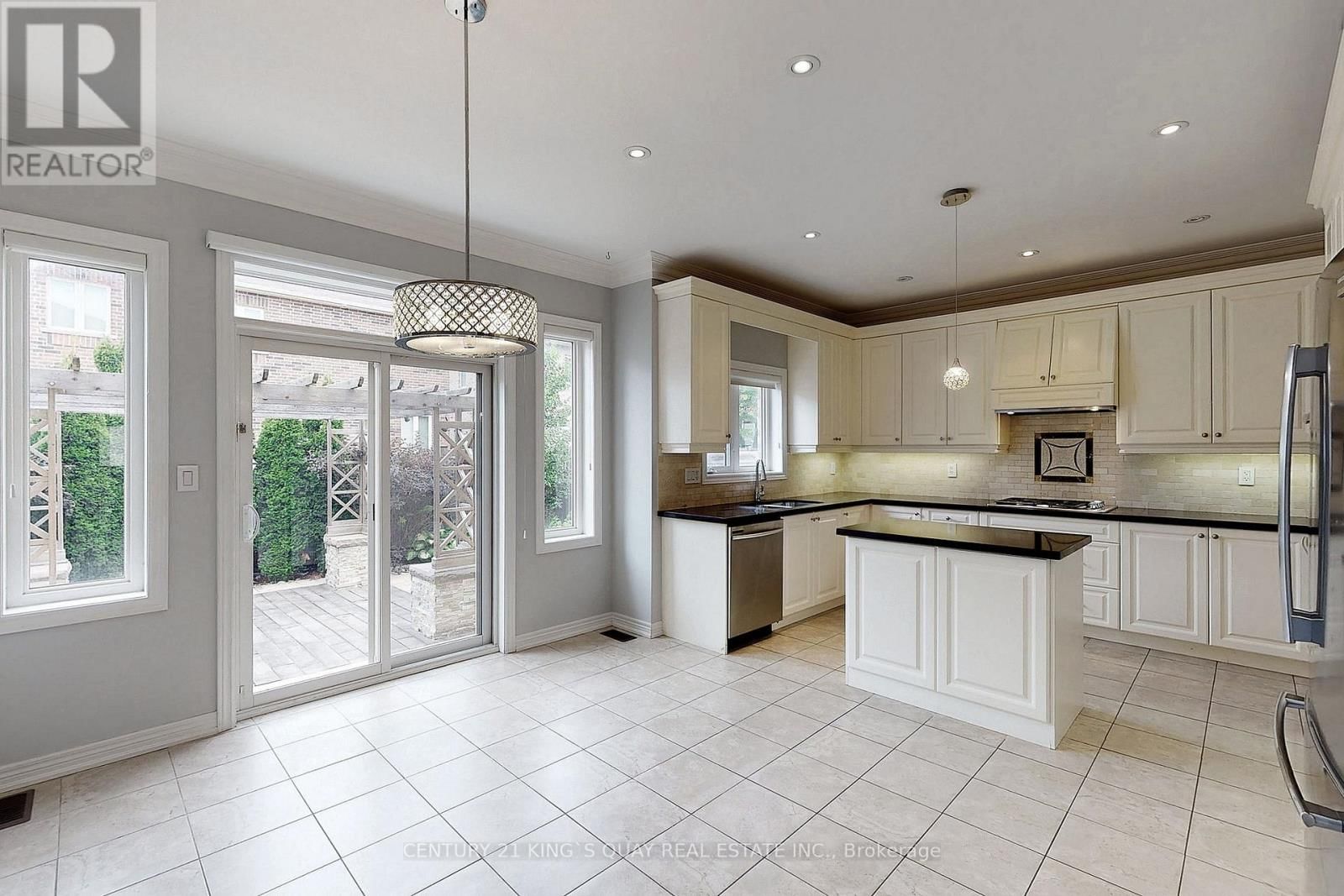 543 BRIDGEVIEW ROAD Image 9