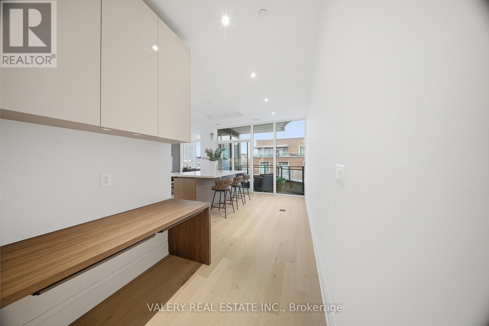 504 - 55 PORT STREET EAST Image 10