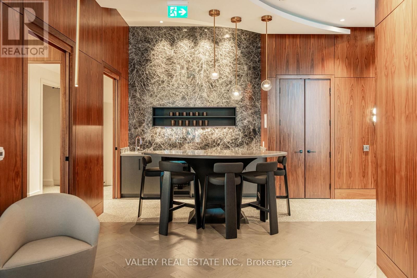 504 - 55 PORT STREET EAST Image 33