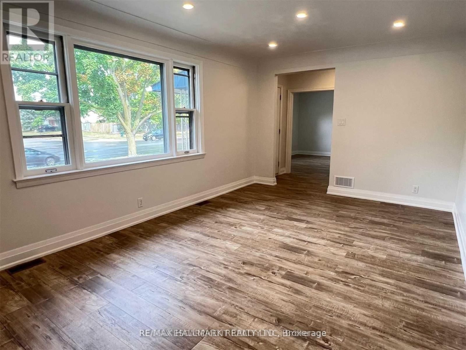 Main - 4328 NEW STREET Image 7