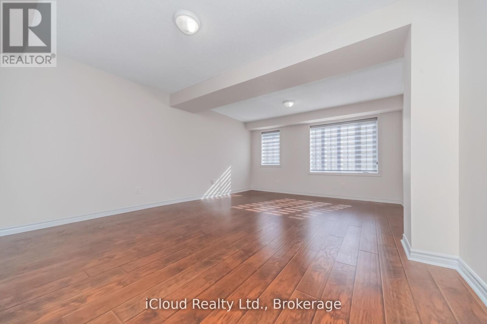 63 SPADINA ROAD Image 15