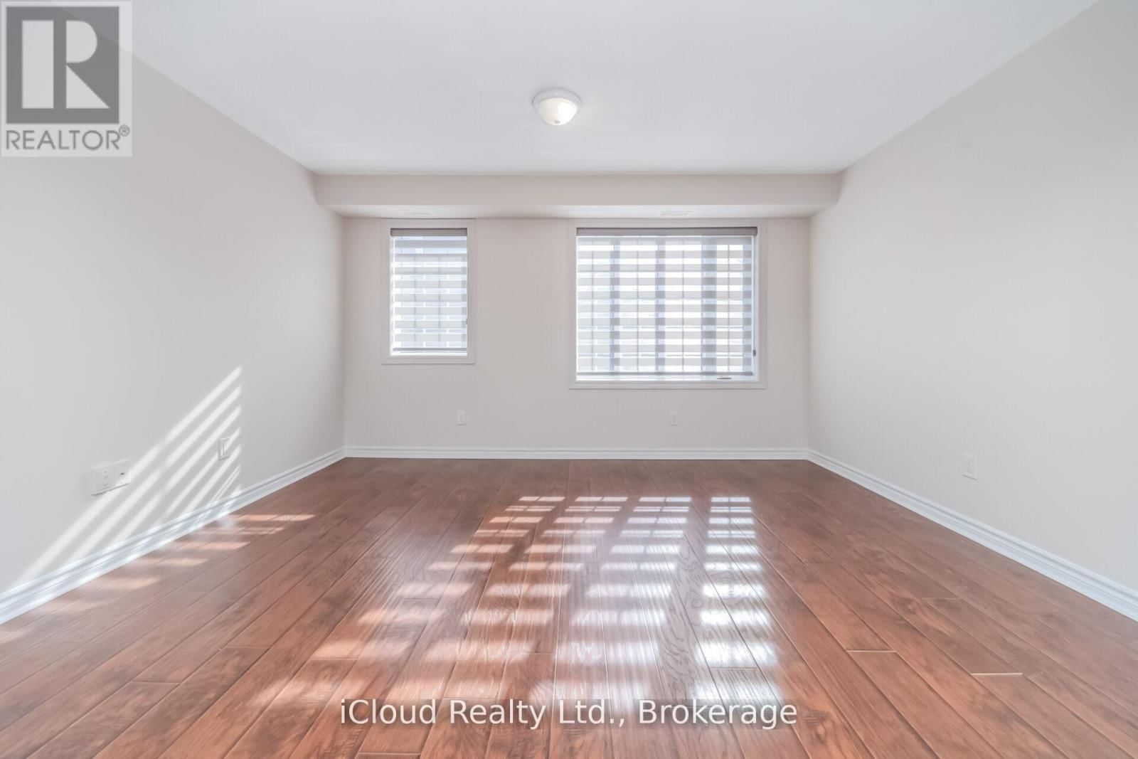 63 SPADINA ROAD Image 17