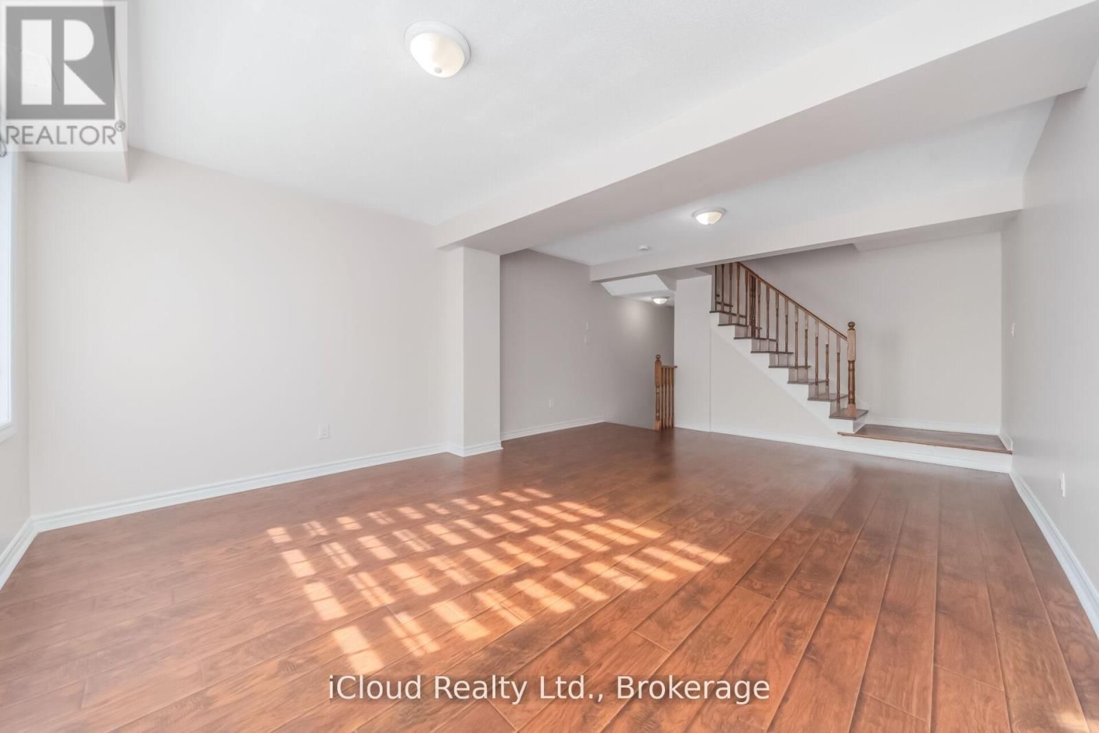 63 SPADINA ROAD Image 18