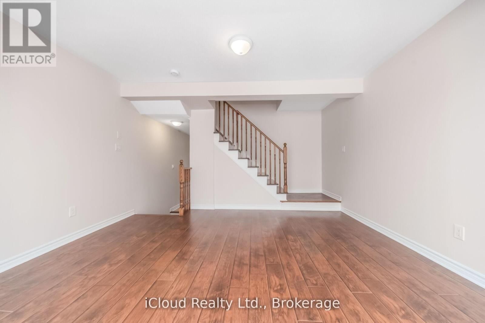 63 SPADINA ROAD Image 20