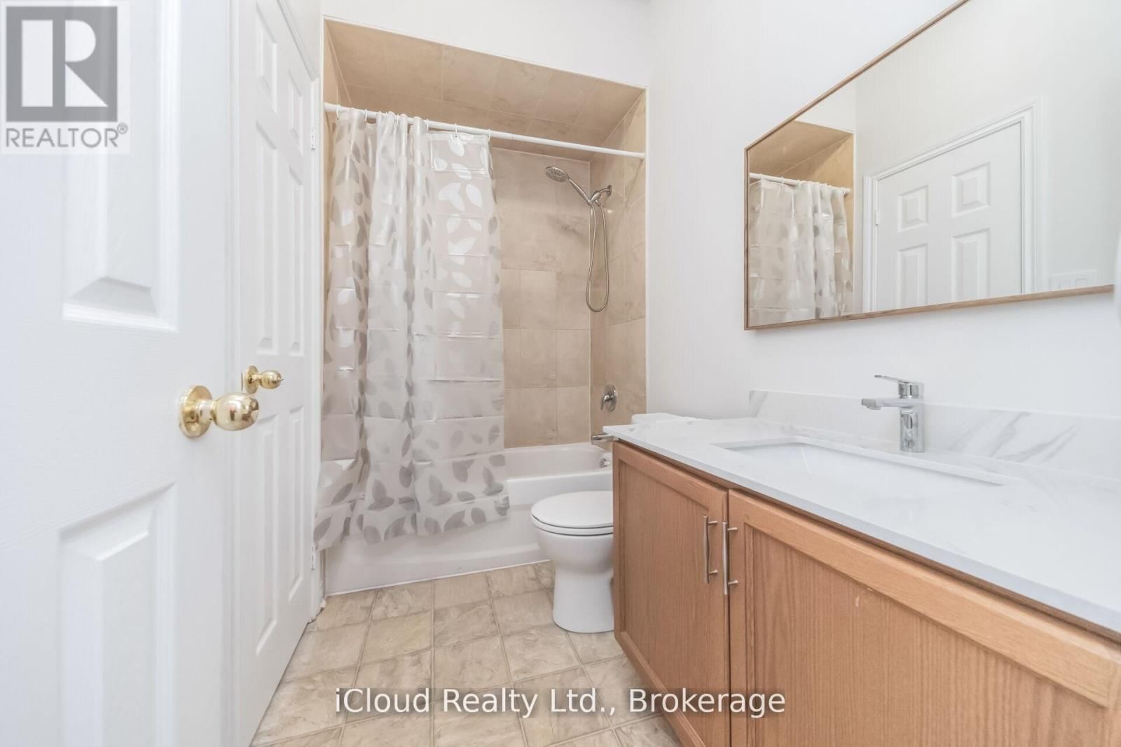 63 SPADINA ROAD Image 33