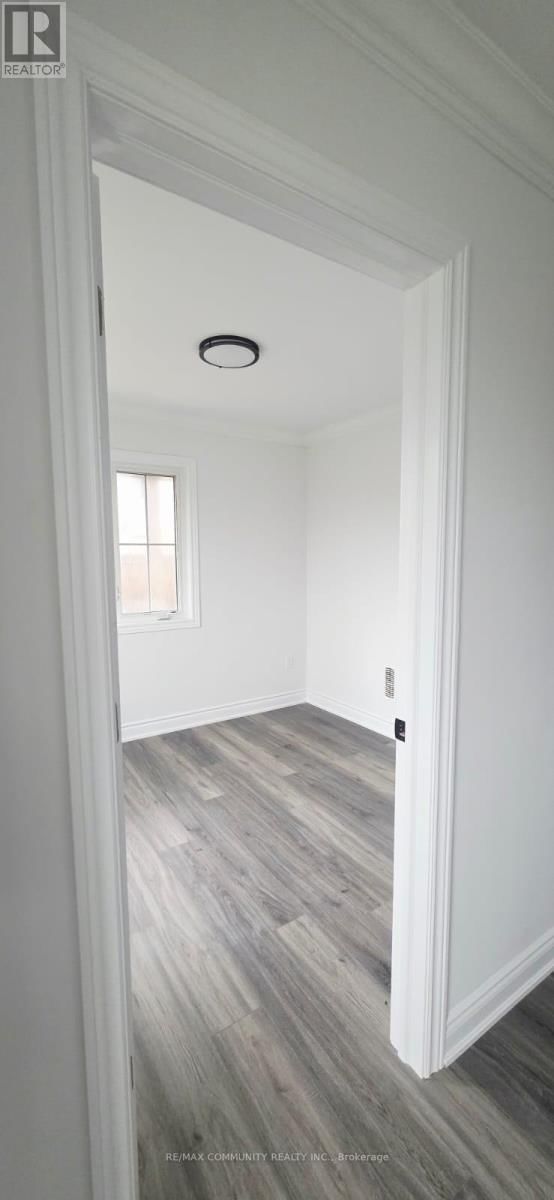 Lower - 50 ROCKMAN CRESCENT Image 10