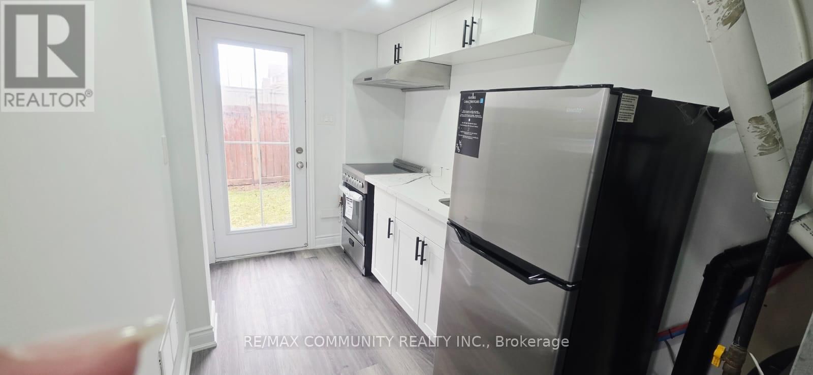 Lower - 50 ROCKMAN CRESCENT Image 2