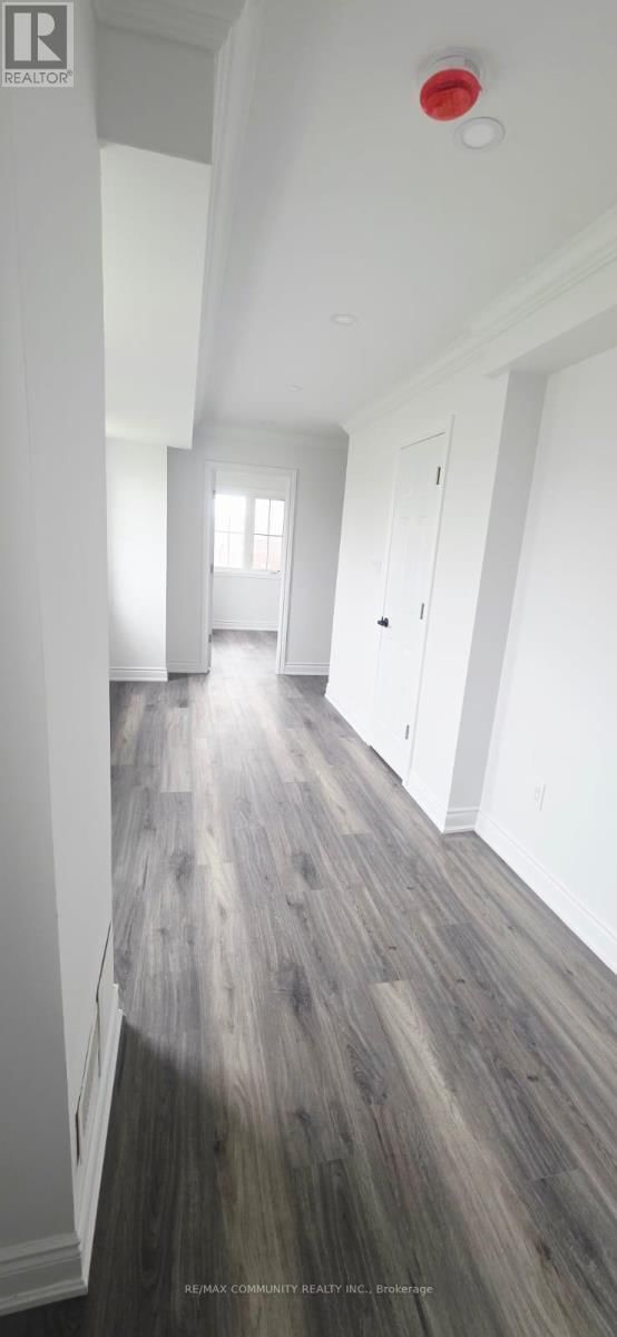 Lower - 50 ROCKMAN CRESCENT Image 7