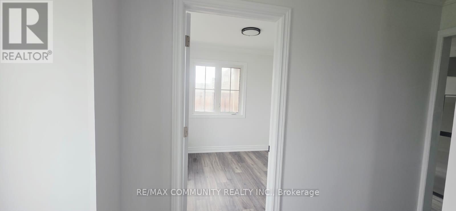 Lower - 50 ROCKMAN CRESCENT Image 9