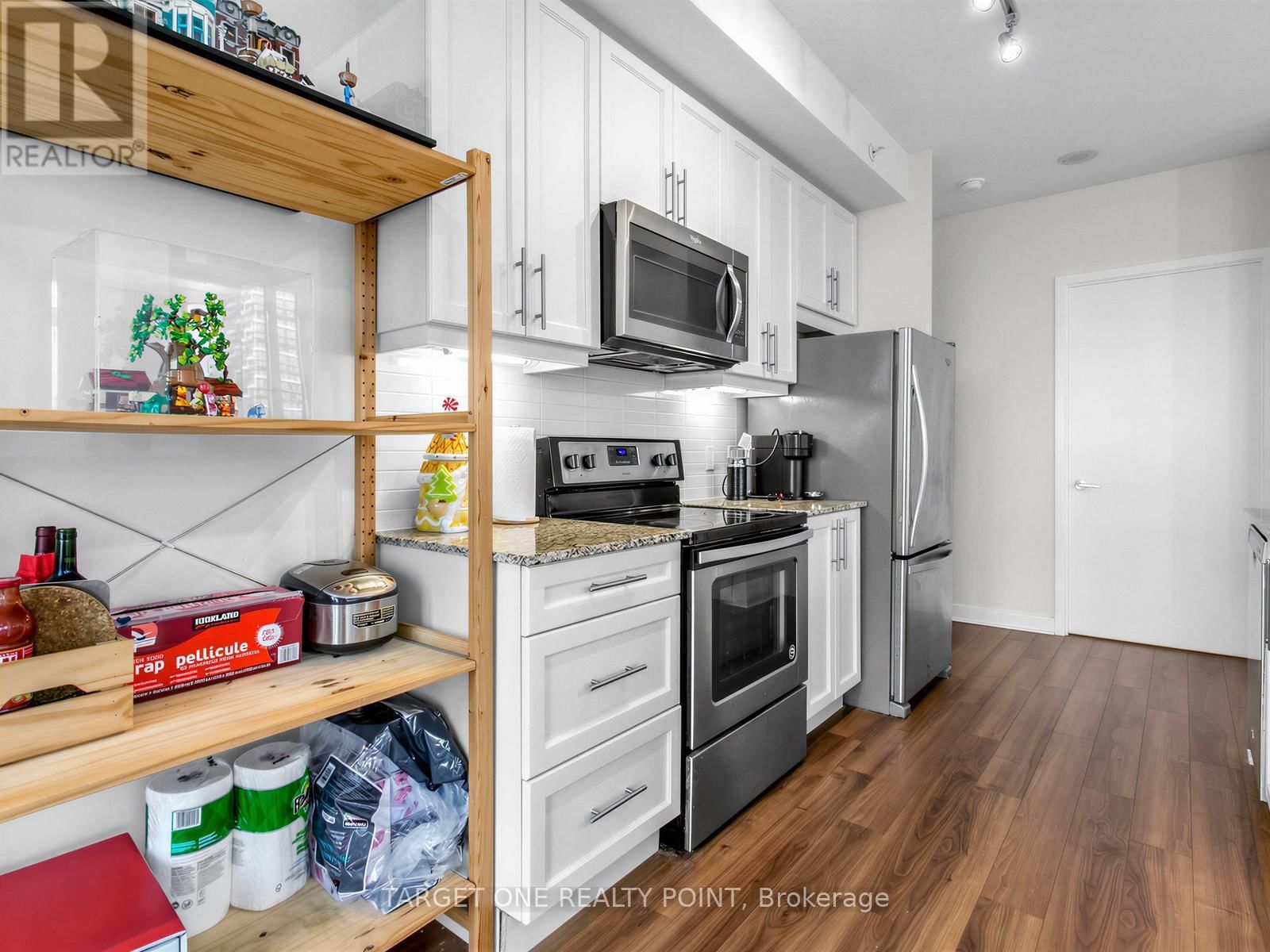 802 - 3975 GRAND PARK DRIVE Image 18