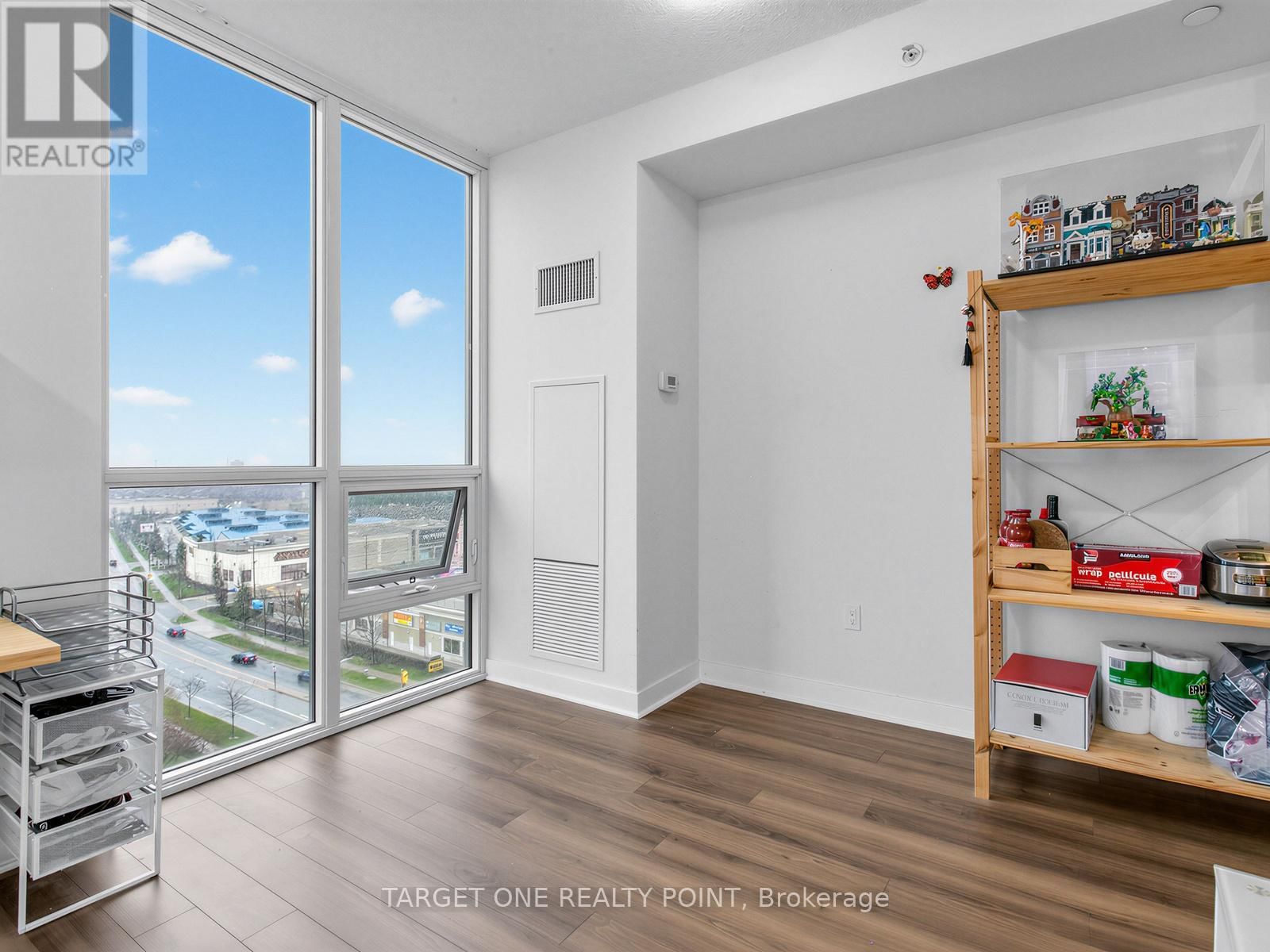 802 - 3975 GRAND PARK DRIVE Image 21