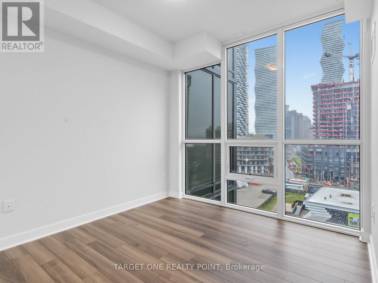 802 - 3975 GRAND PARK DRIVE Image 22