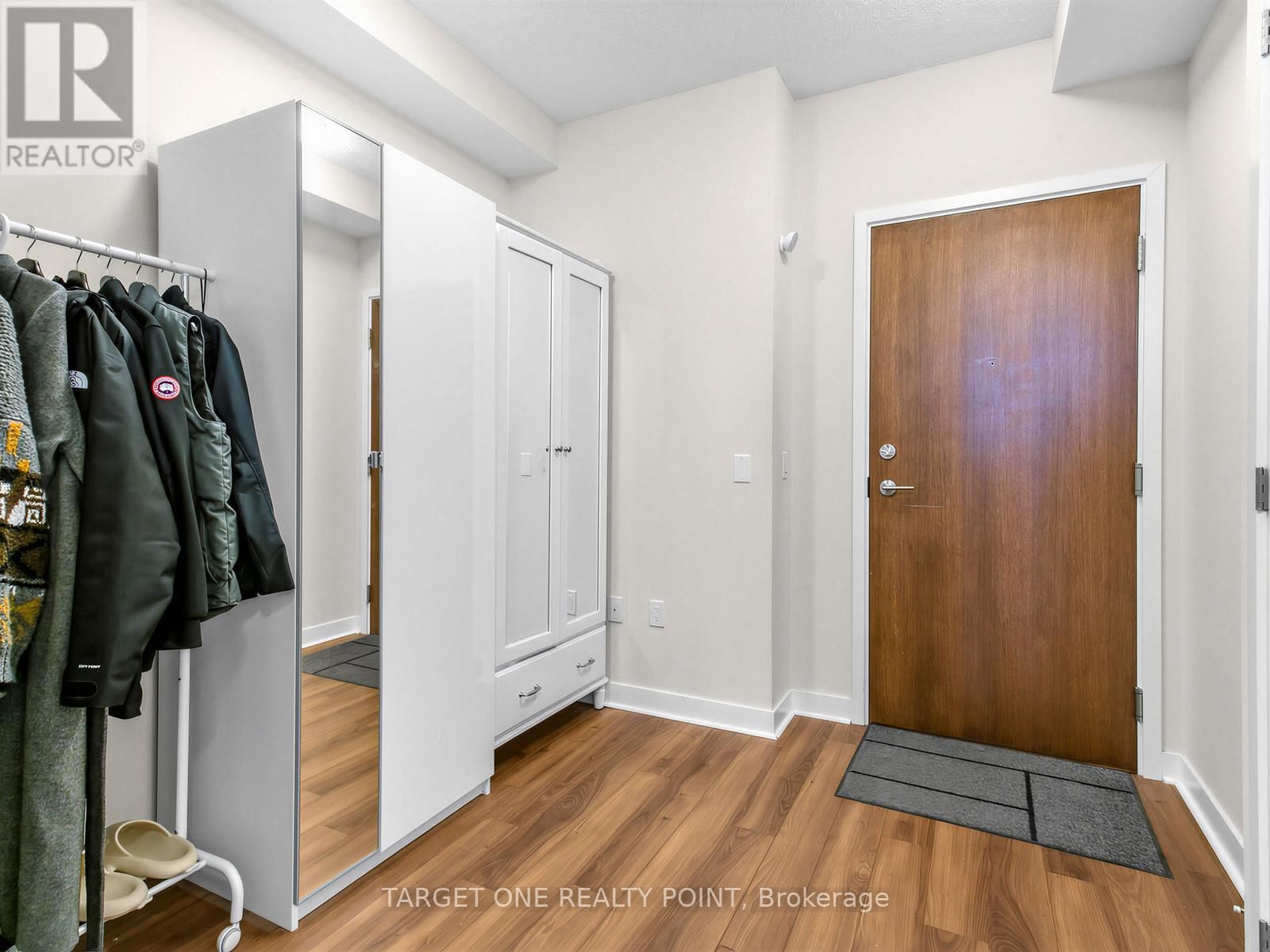 802 - 3975 GRAND PARK DRIVE Image 5