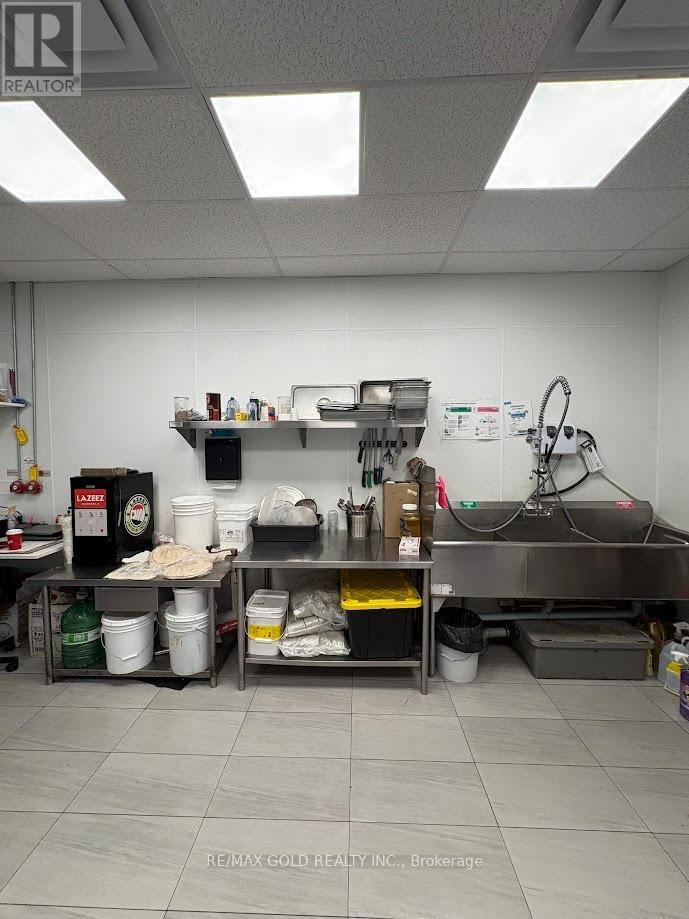 8 - 4265 THOMAS ALTON BOULEVARD Image 12