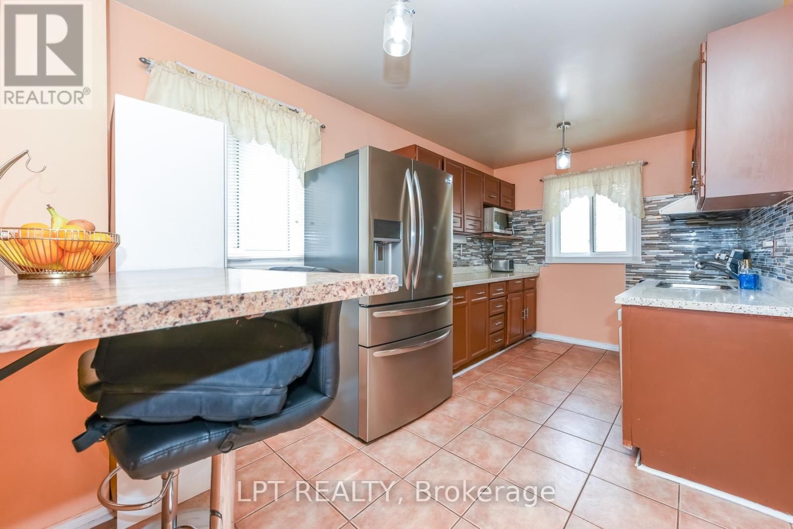 67 KAY DRIVE Image 16