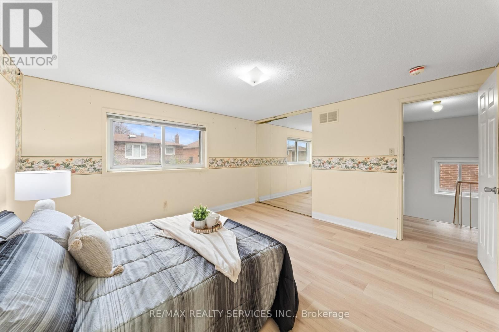 41 TANAGER SQUARE Image 30