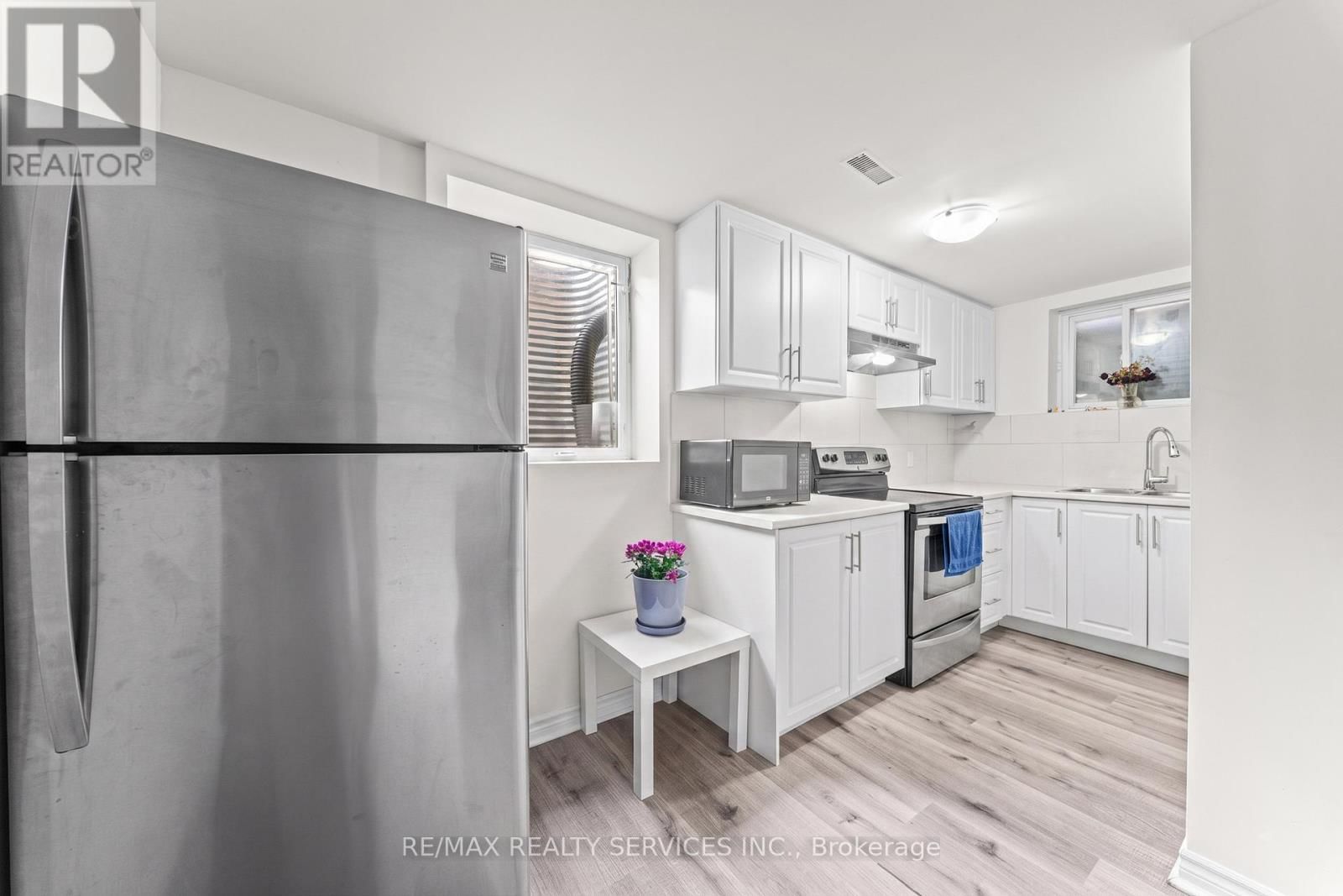 41 TANAGER SQUARE Image 42