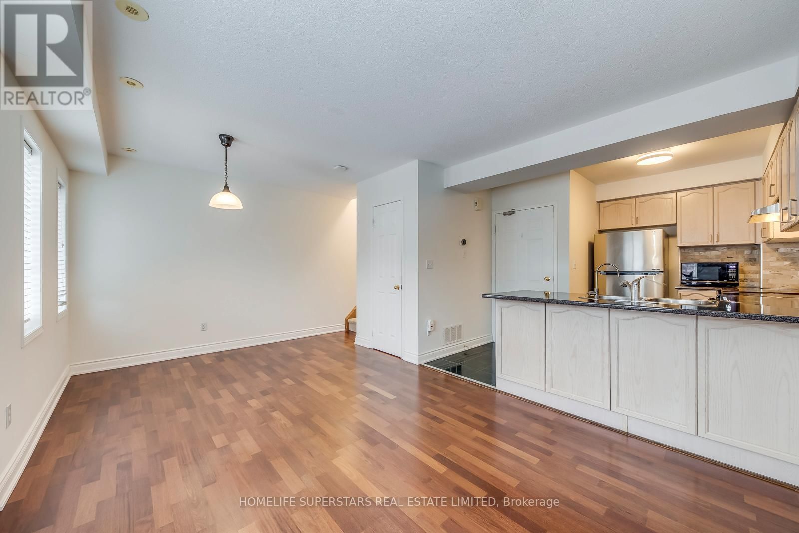 Unit 11 - 605 SHORELINE DRIVE Image 8