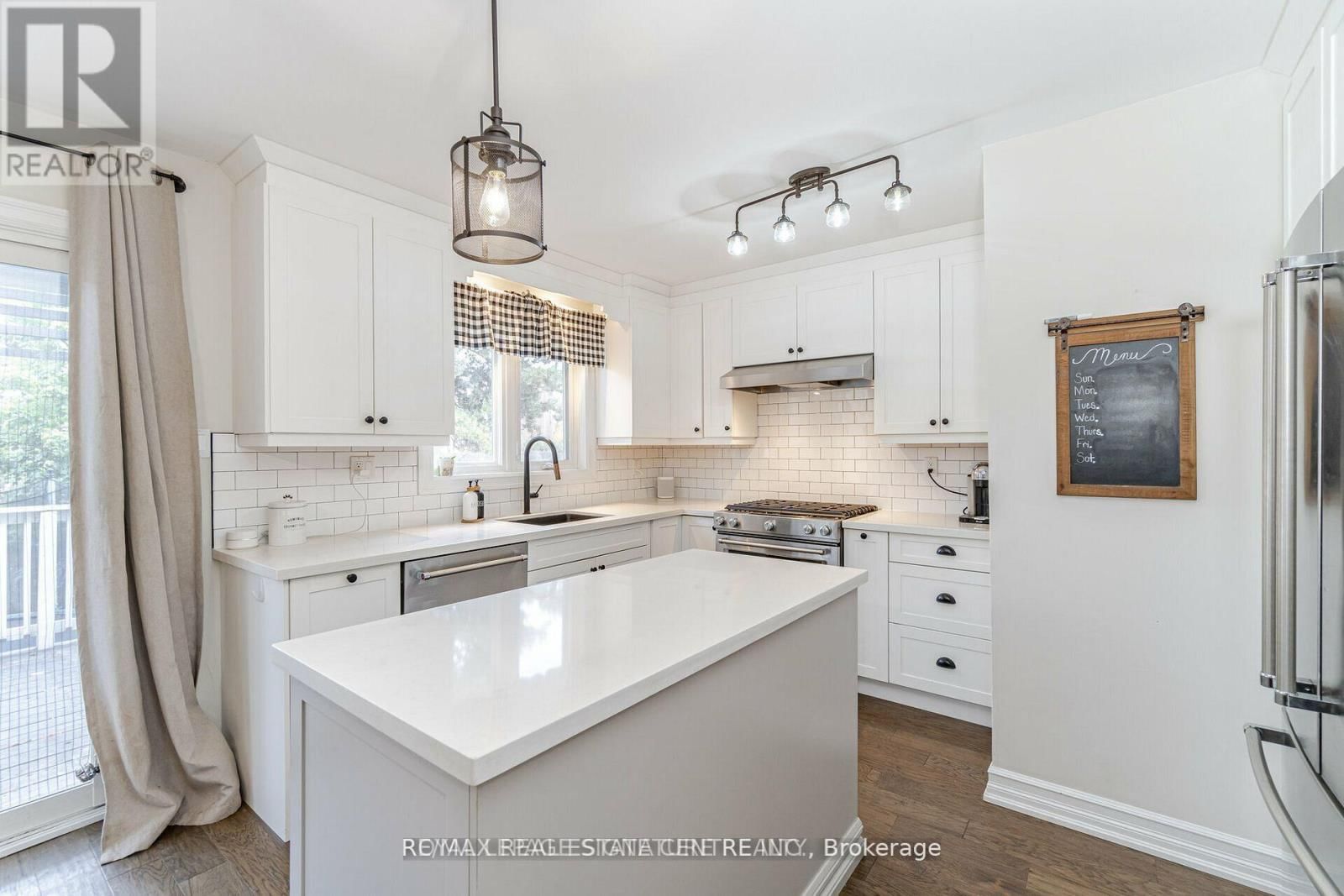 2149 MILLWAY GATE Image 10