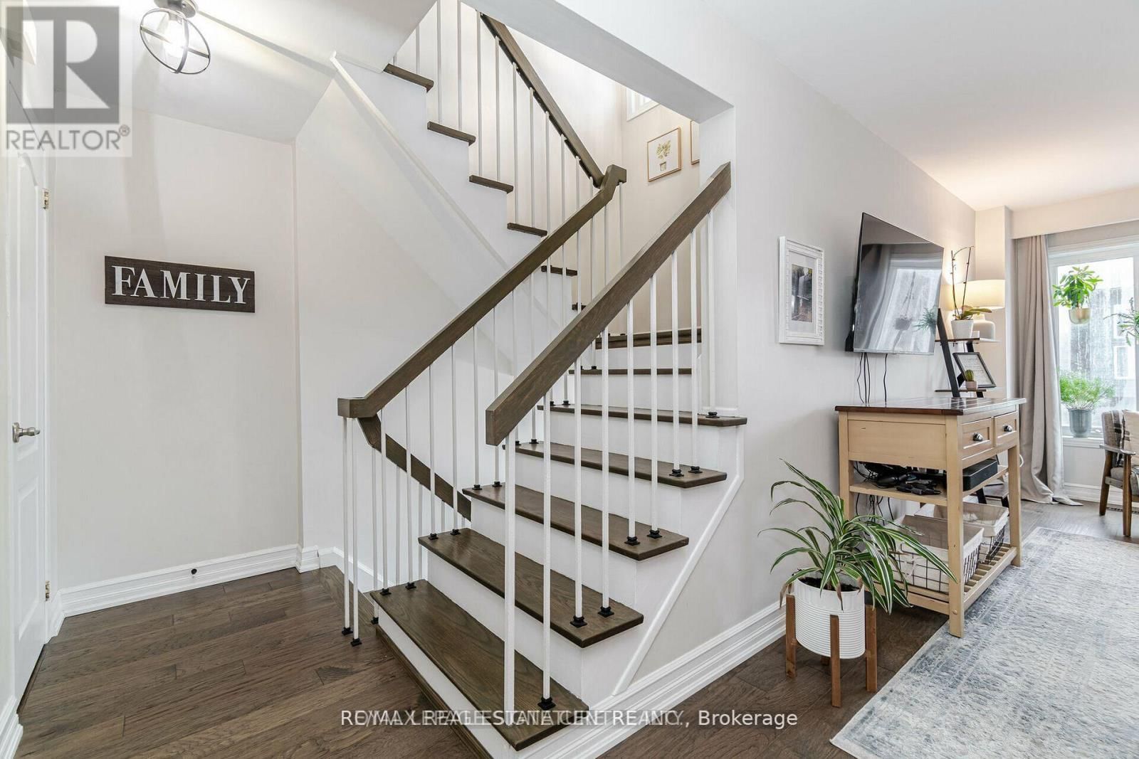 2149 MILLWAY GATE Image 12