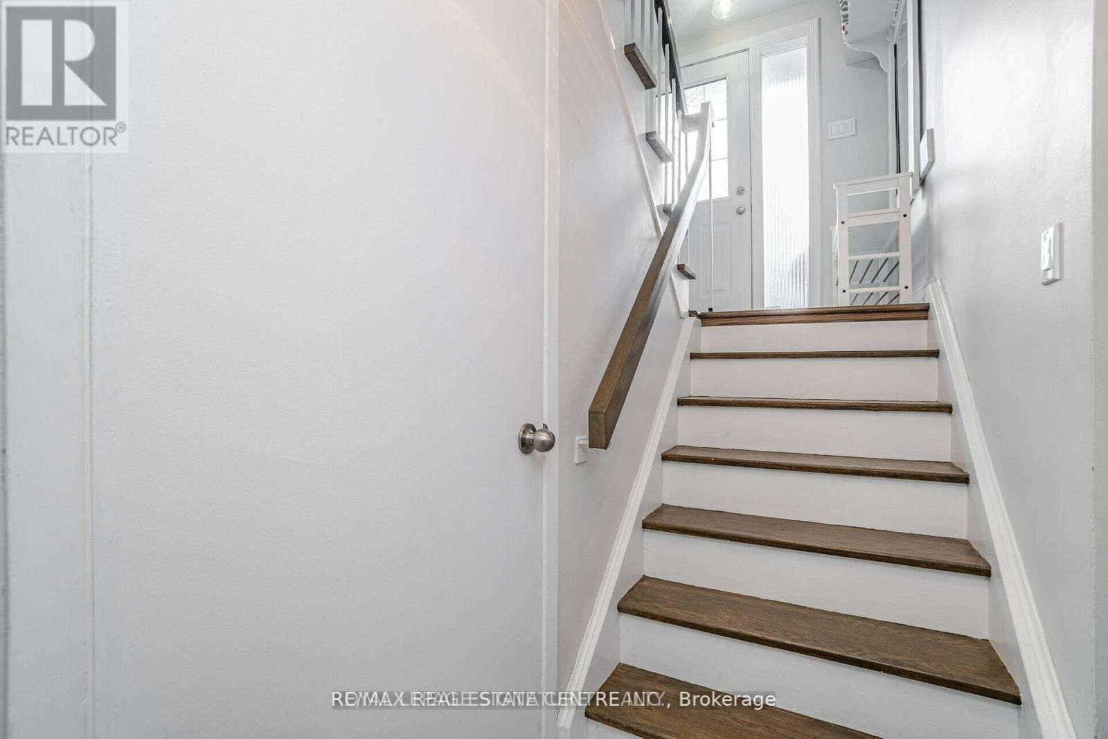 2149 MILLWAY GATE Image 18