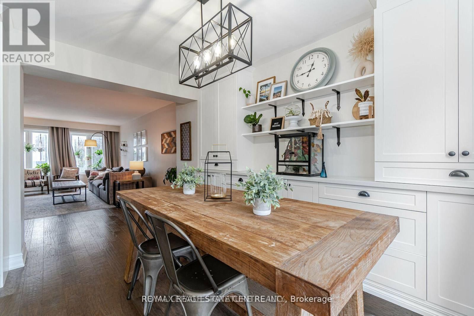 2149 MILLWAY GATE Image 8