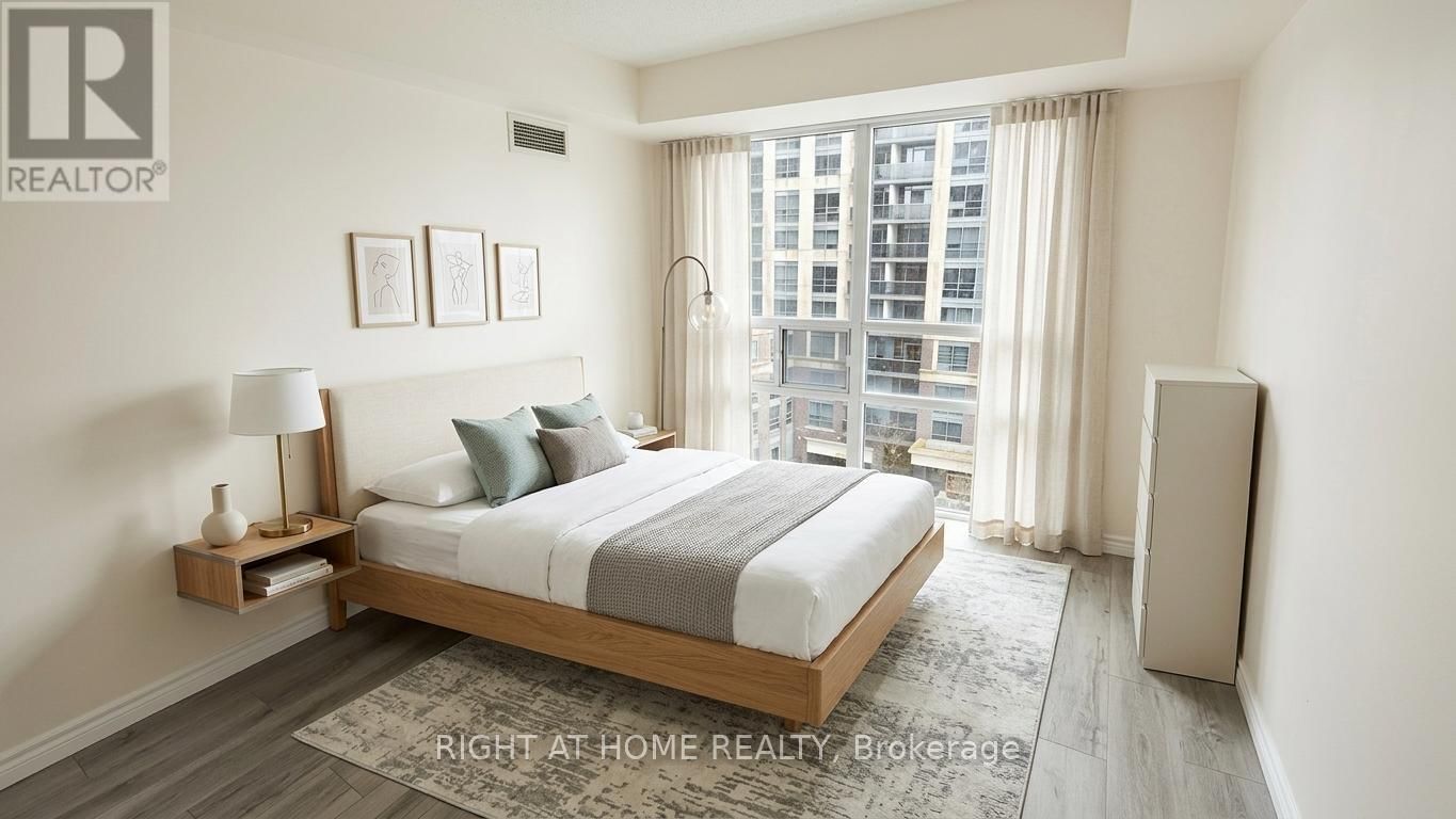 704 - 5 MICHAEL POWER PLACE Image 19