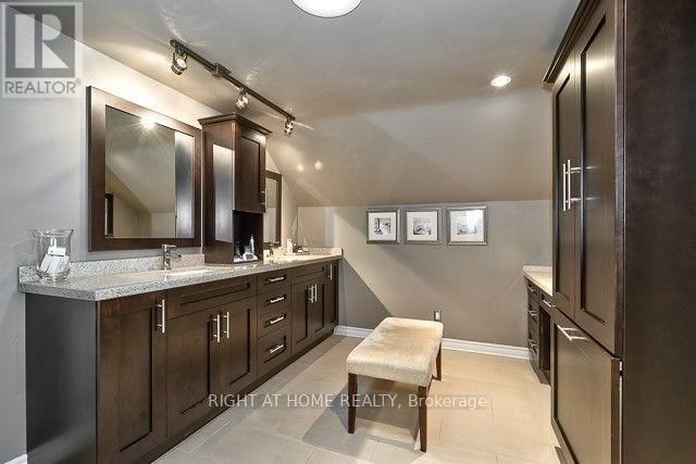 287 LAKEVIEW AVENUE Image 12