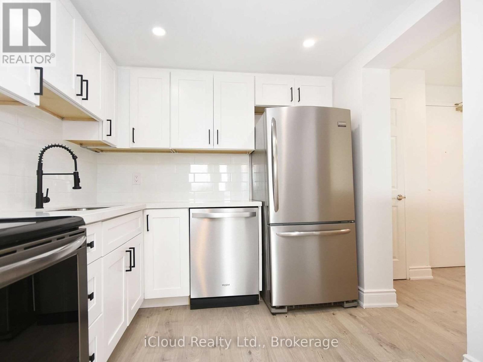 406 - 155 HILLCREST AVENUE Image 14