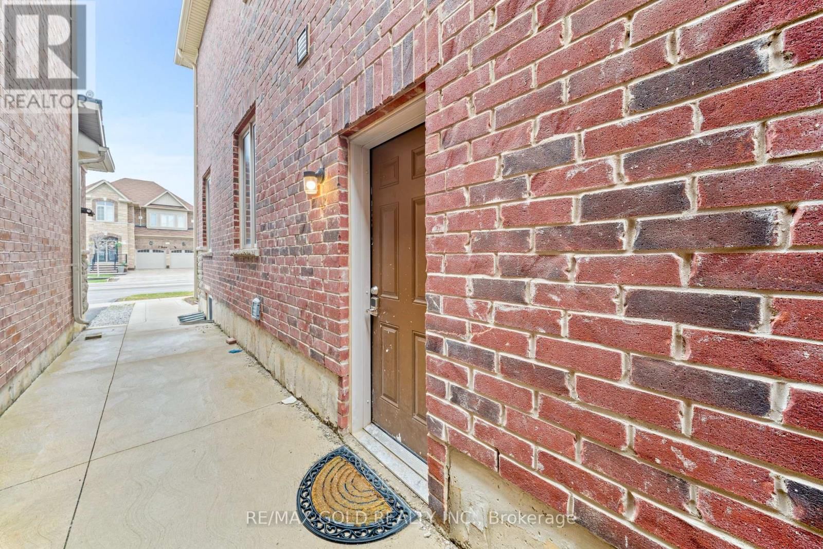 9 GODERICH DRIVE Image 40