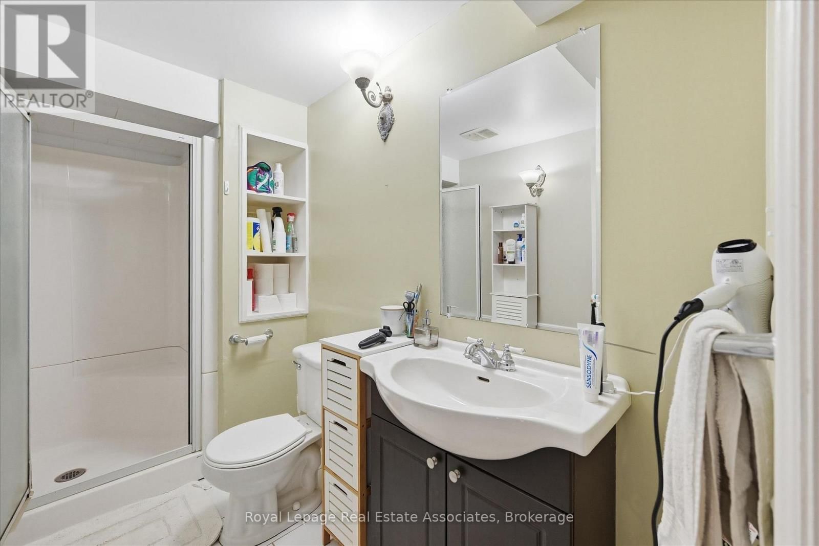 1131 STANLEY DRIVE Image 23