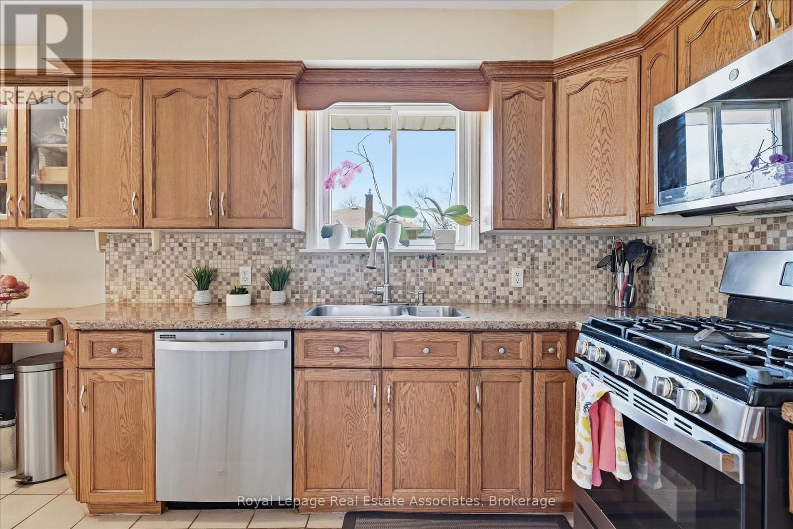 1131 STANLEY DRIVE Image 7