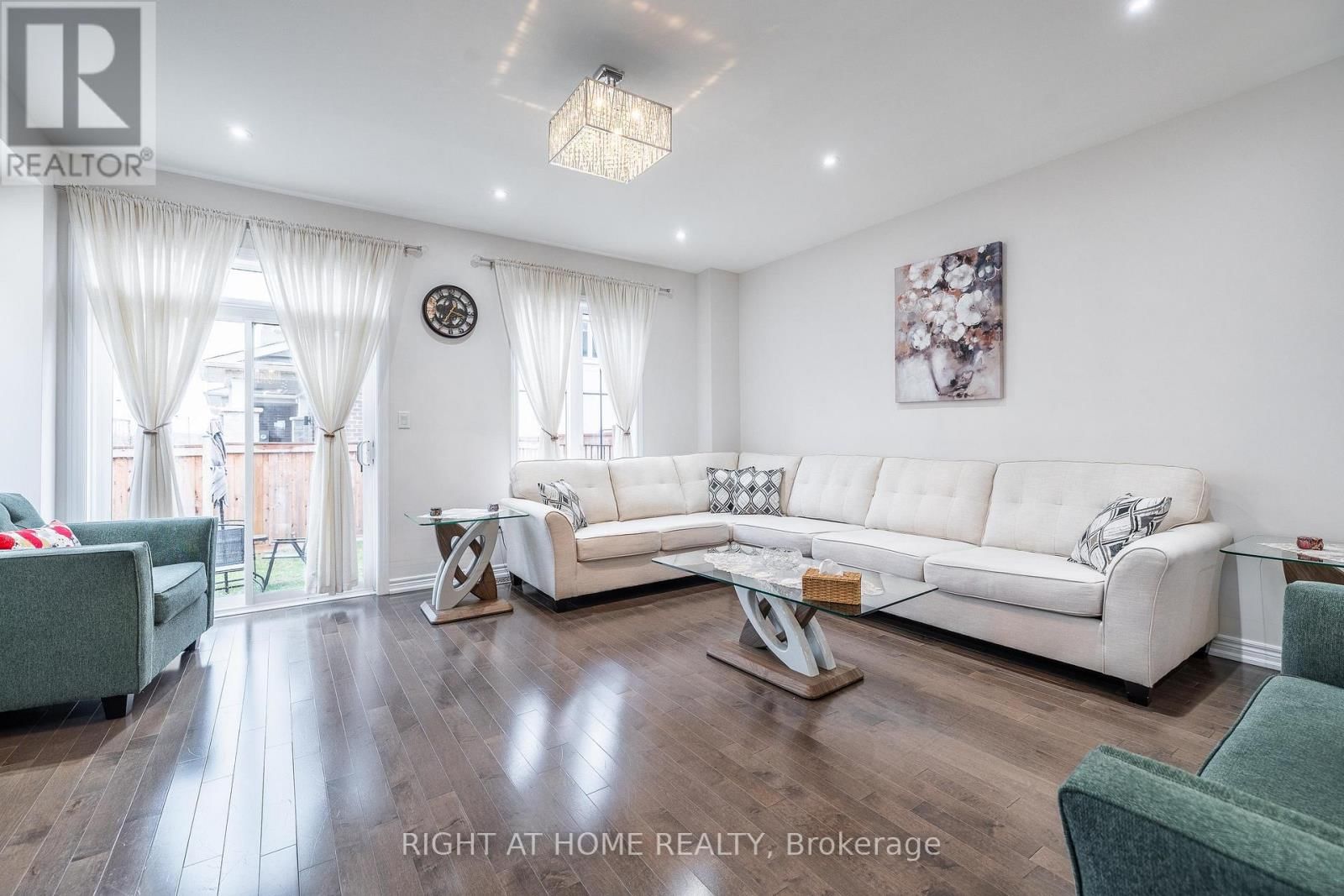 133 BENADIR AVENUE Image 10