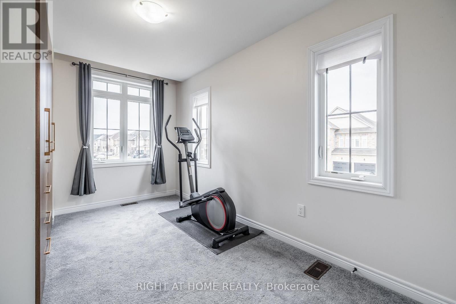 133 BENADIR AVENUE Image 21