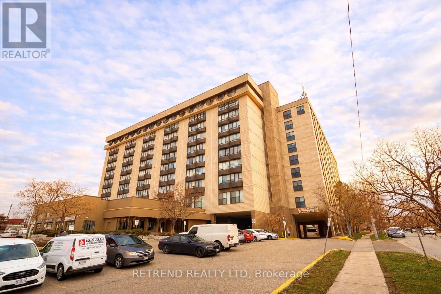 205 - 2737 KEELE STREET WEST Image 1