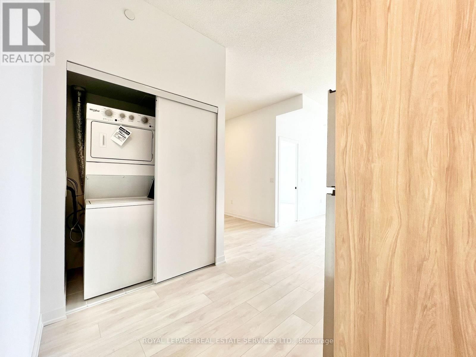 309 - 4878 POWERS COMMON Image 17