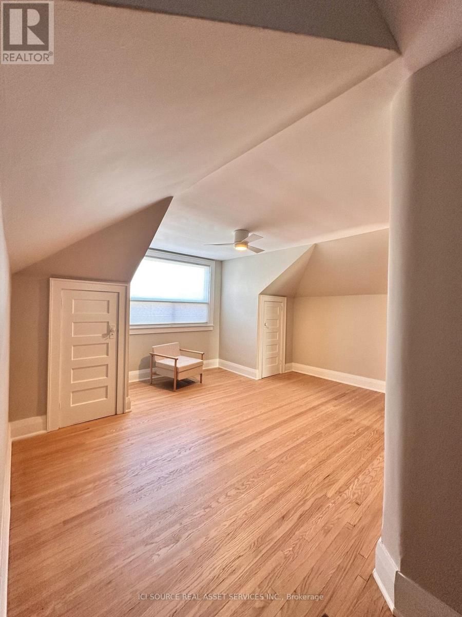 32 ALHAMBRA AVENUE Image 13