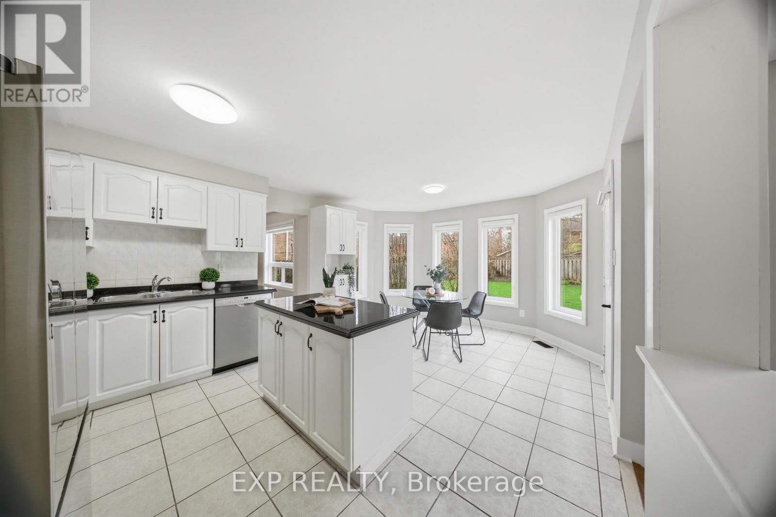 85 PROFESSOR'S LAKE PARKWAY Image 14