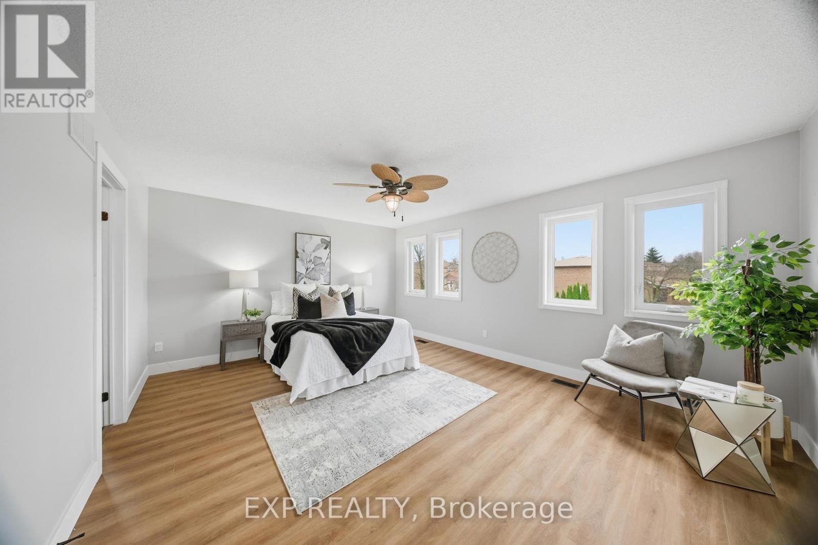 85 PROFESSOR'S LAKE PARKWAY Image 27