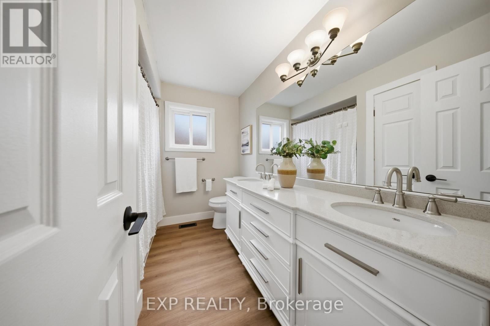 85 PROFESSOR'S LAKE PARKWAY Image 32