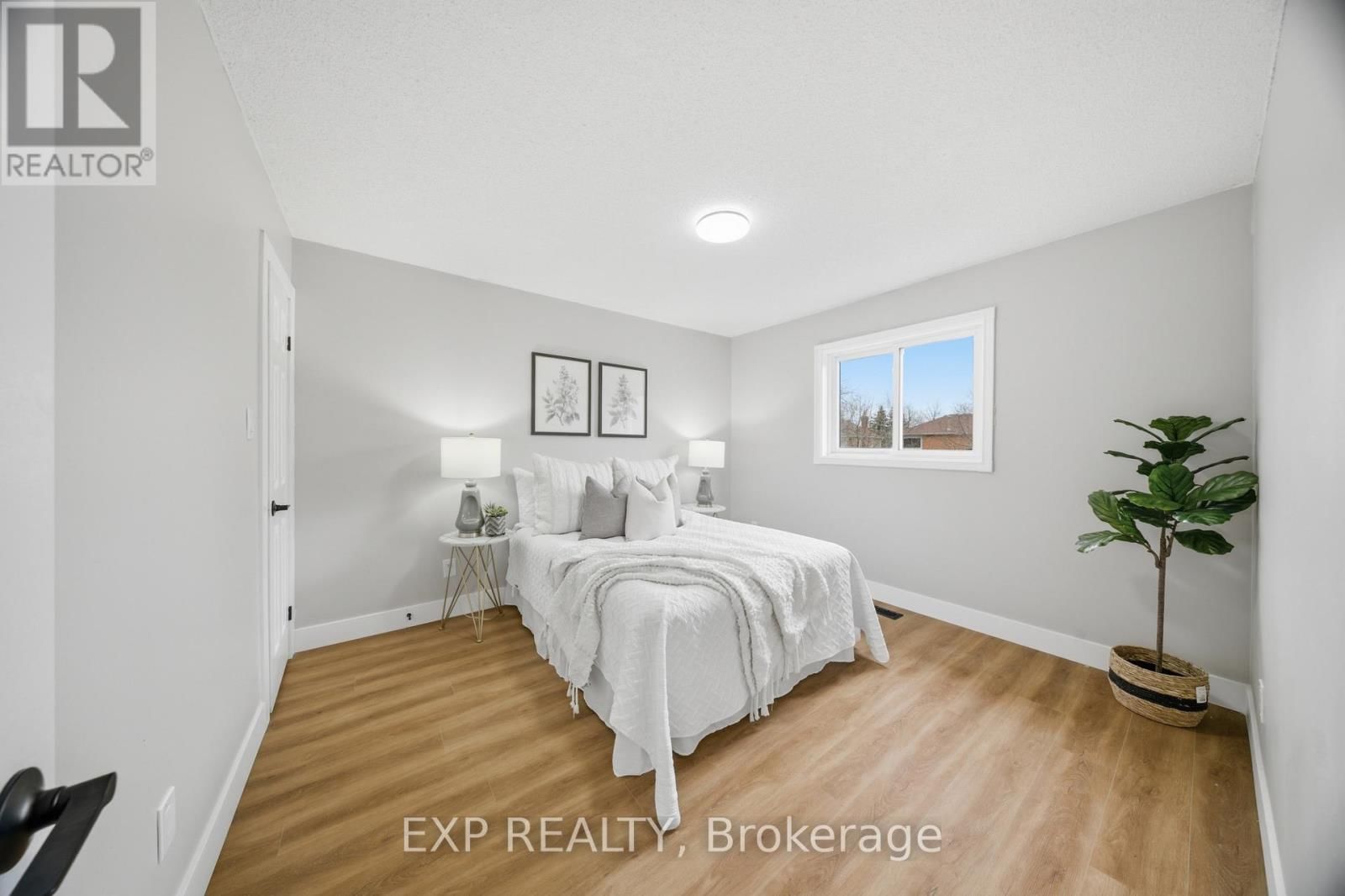 85 PROFESSOR'S LAKE PARKWAY Image 36